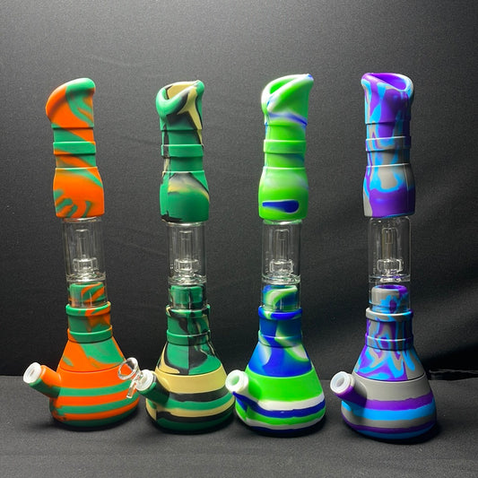 751 RKQG22 18” silicone beaker bong