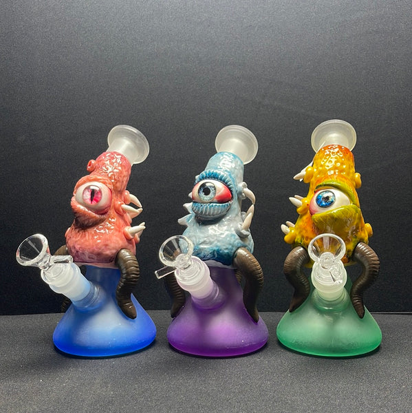625 RKQG21/8” eye & horn frosted dab rig